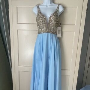 NWT Formal/Prom Gown Size 2